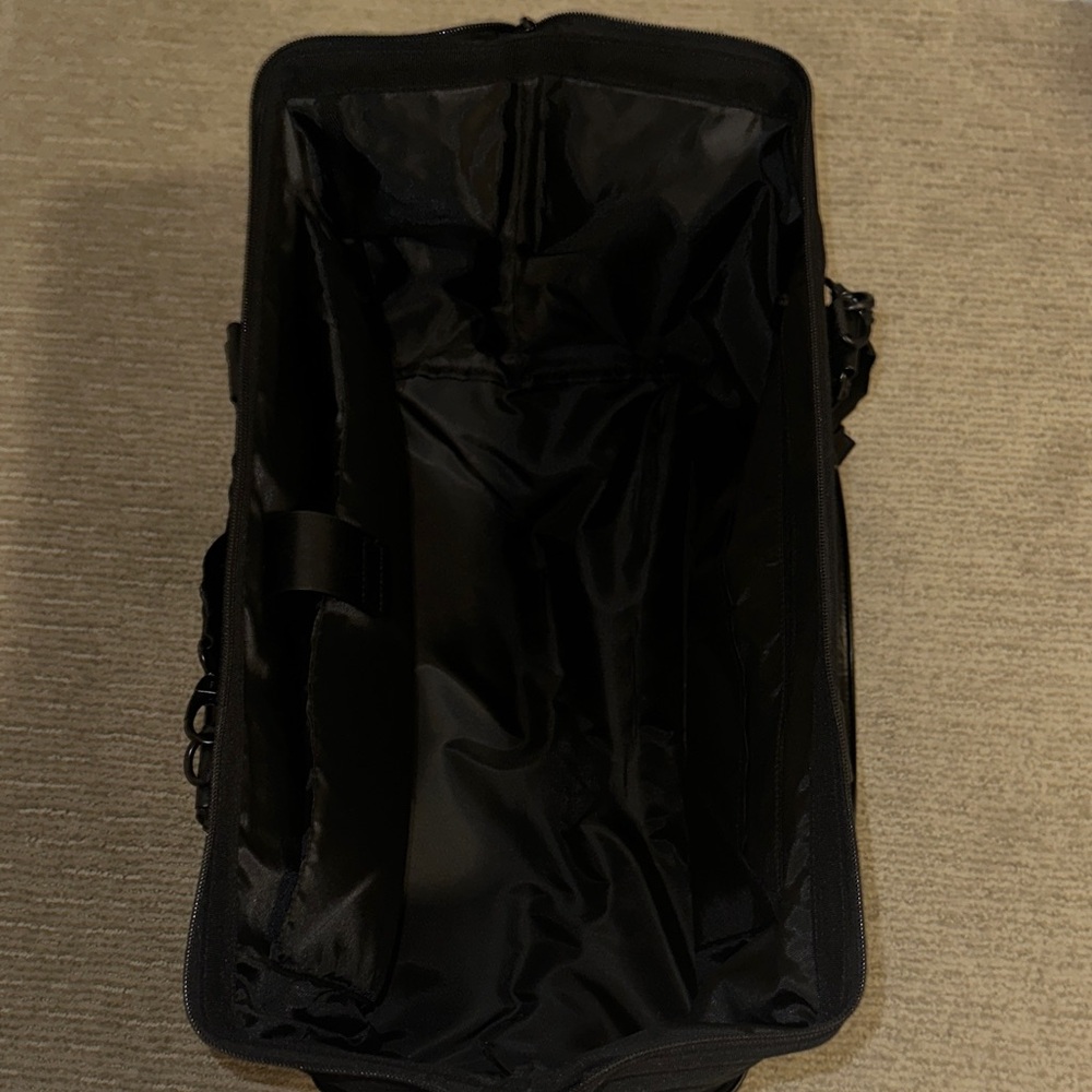 BEIS Black Weekender Bag - Picture 3 of 5